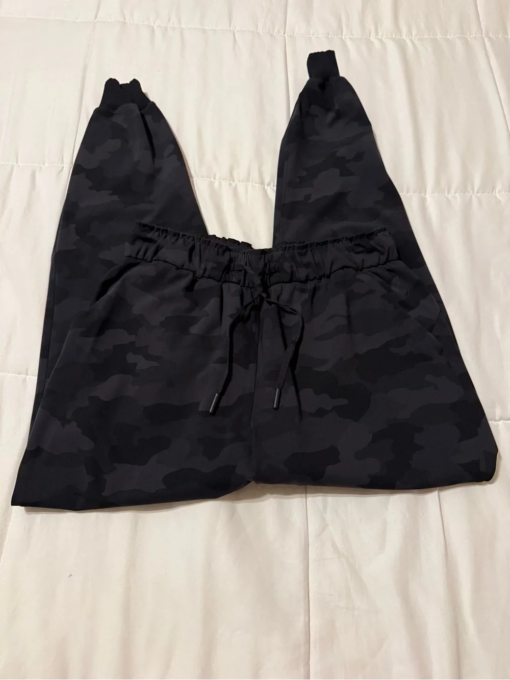 Lululemon Stretch High-Rise Jogger camo